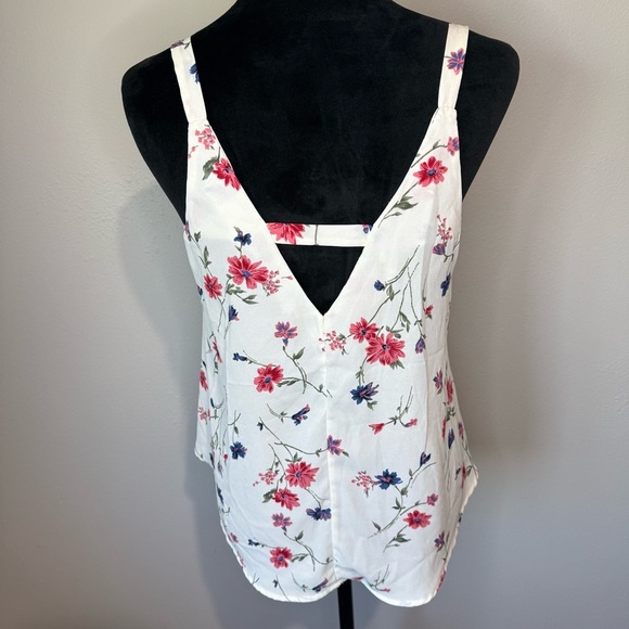 Floral White Tank Top - Picture 3 of 4